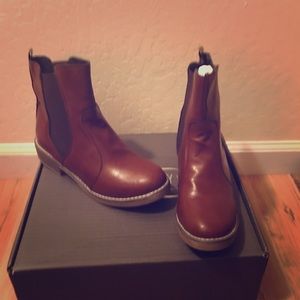 Chelsea boots
